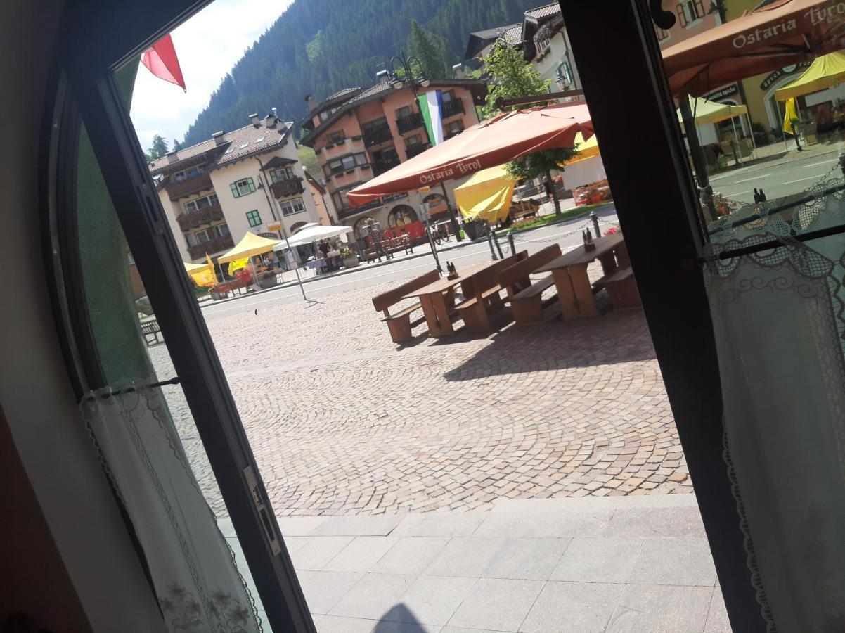 Post Hotel Ristorante Tyrol Moena Buitenkant foto