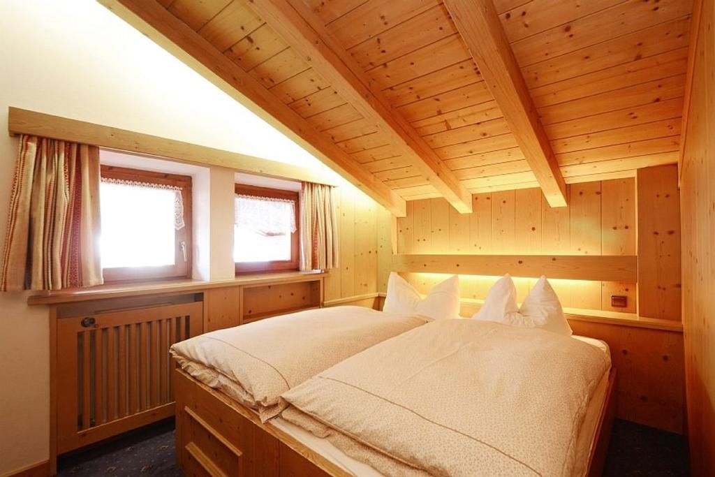 Post Hotel Ristorante Tyrol Moena Buitenkant foto