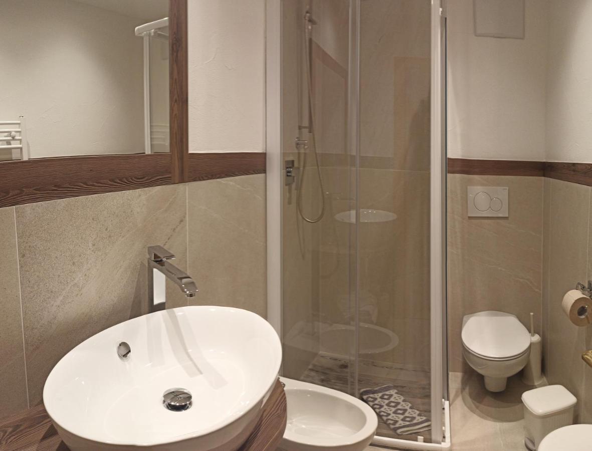 Post Hotel Ristorante Tyrol Moena Buitenkant foto