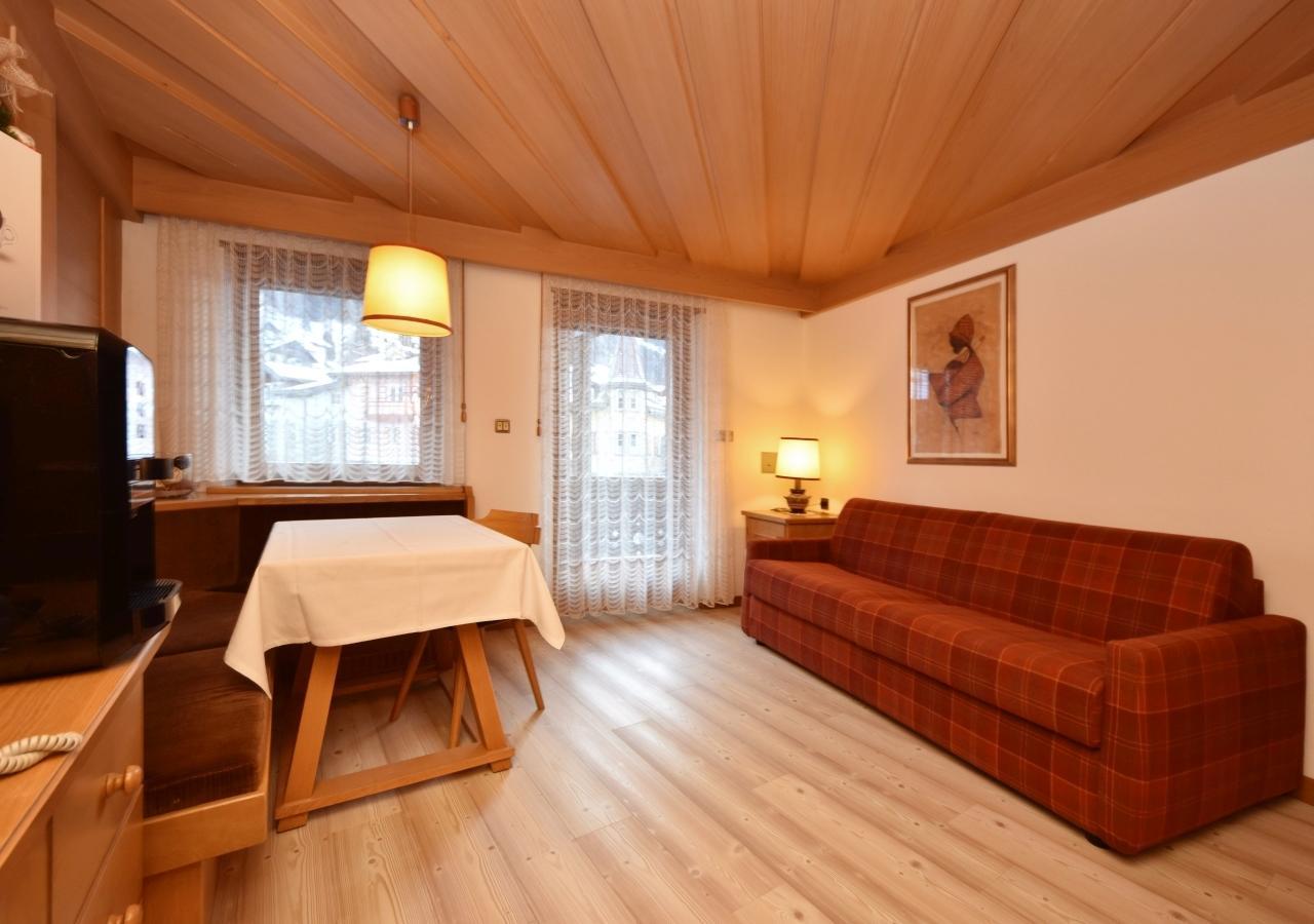 Post Hotel Ristorante Tyrol Moena Buitenkant foto