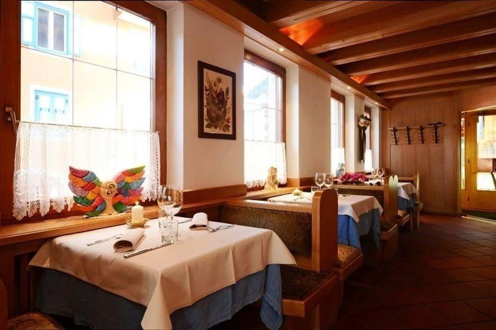 Post Hotel Ristorante Tyrol Moena Buitenkant foto